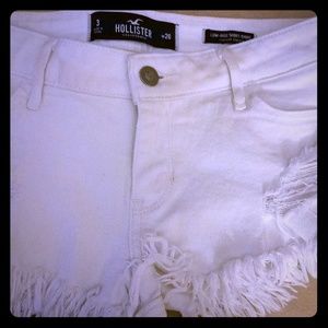 🧡 Hollister low rise short-short white denim sz 3